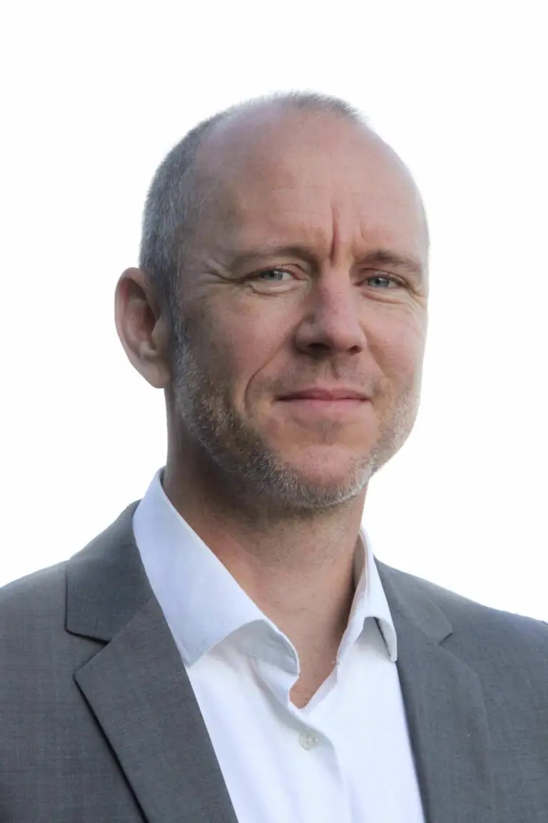 Thomas Monsch, Gründer von Monsch Consulting, im Gespräch – erfahren, engagiert und fokussiert auf nachhaltige Unternehmensberatung.